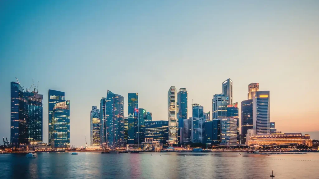El gobierno digital de Singapur es considerado pionero mundial en materia de gobierno electrónico.